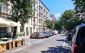 L&L Apartment Old Town